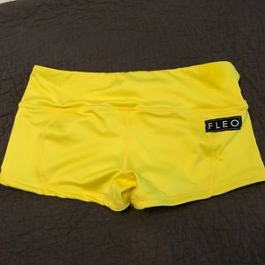 Fleos BRIGHT yellow!!